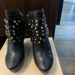 Bcbg ankle booties